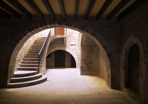 Barcelona's gothic quarter tour, gothic quarter visits Barcelona, gothic quarter guided visit Barcelona