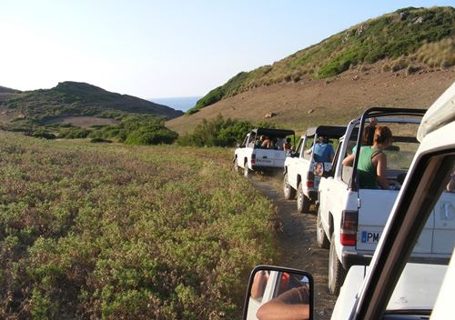 Excursión jeep safari Menorca, excursión 4x4 Menorca, tour jeep safari Menorca